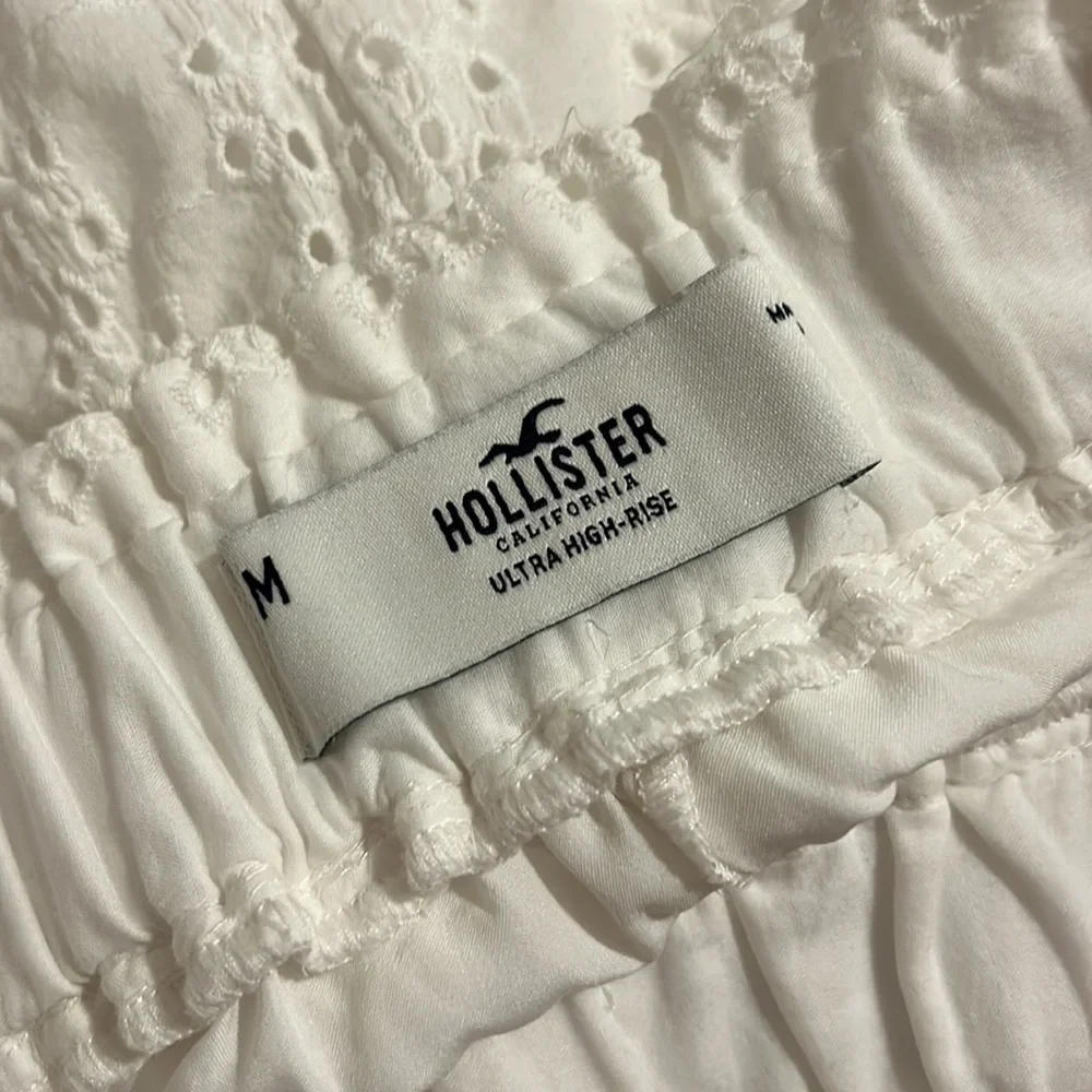 Hollister Summer Shorts (M) - Picture 3 of 3